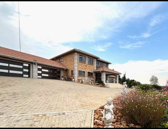 5 BEDROOM HOUSE FOR SALE IN BLUE SADDLE RANCHES